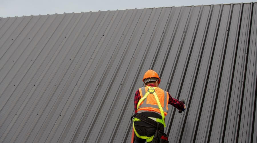 Professional metal roof installation services in Lynnwood, WA